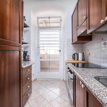 Lejlighed Cozy In With Kitchen Pula